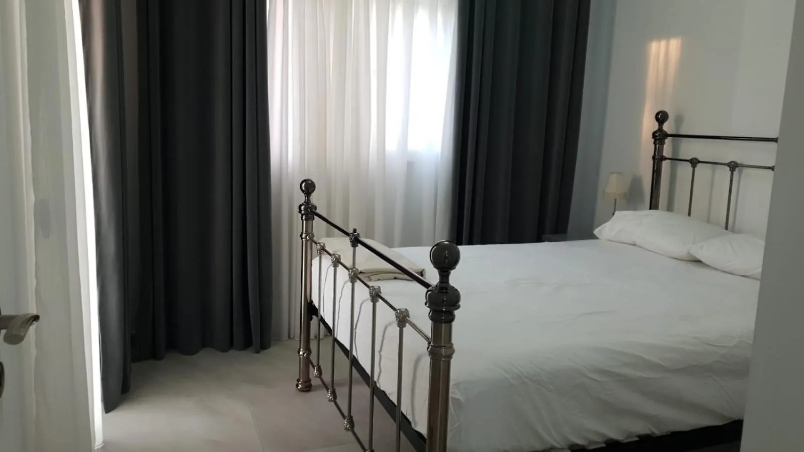 South Coast Apartments Al2 Sarandë